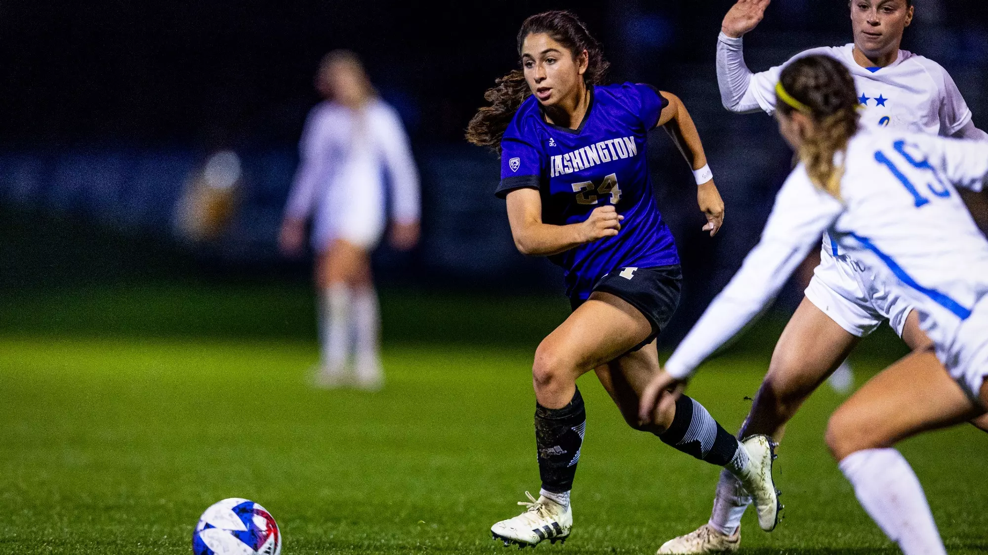 他不仅在执 他不仅在执